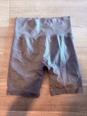 High-Waist Gray Women’s Seamless Bike Shorts